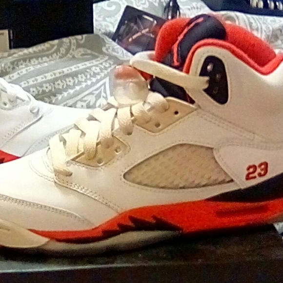 Jordan 5 Retro Kids - Picture 3 of 6